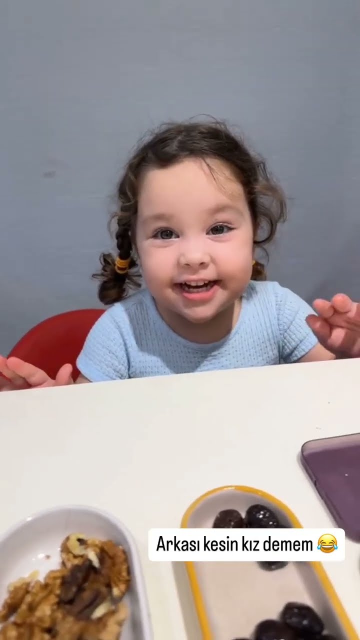 Arkası kesin kız demem ?