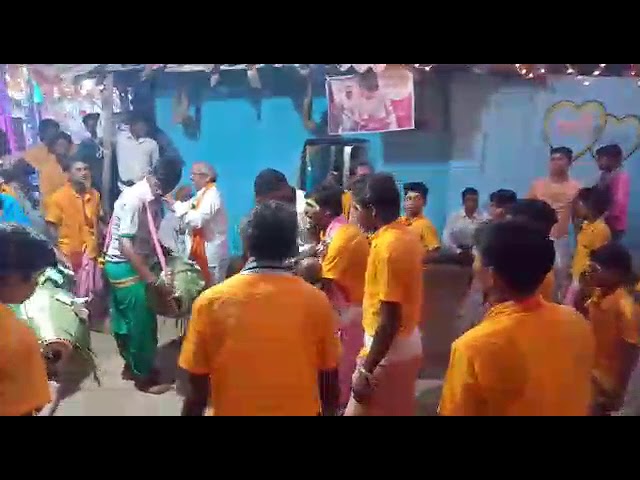Dansara kirtan
