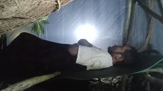 Solo camping tidur nyenyak dibawah batu besar sampai pagi