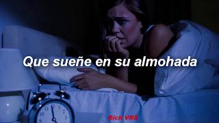Recostada en la cama (Letra) - Chap0 de Sin...