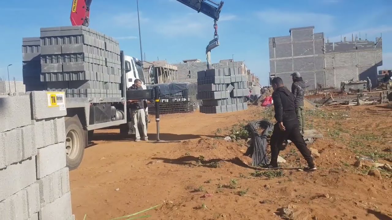 حفر ساس بقعة 70 متر بالطراكس بتجهيز المنتزه الشطر التاني بسوق الاحد بوقنادل سلا