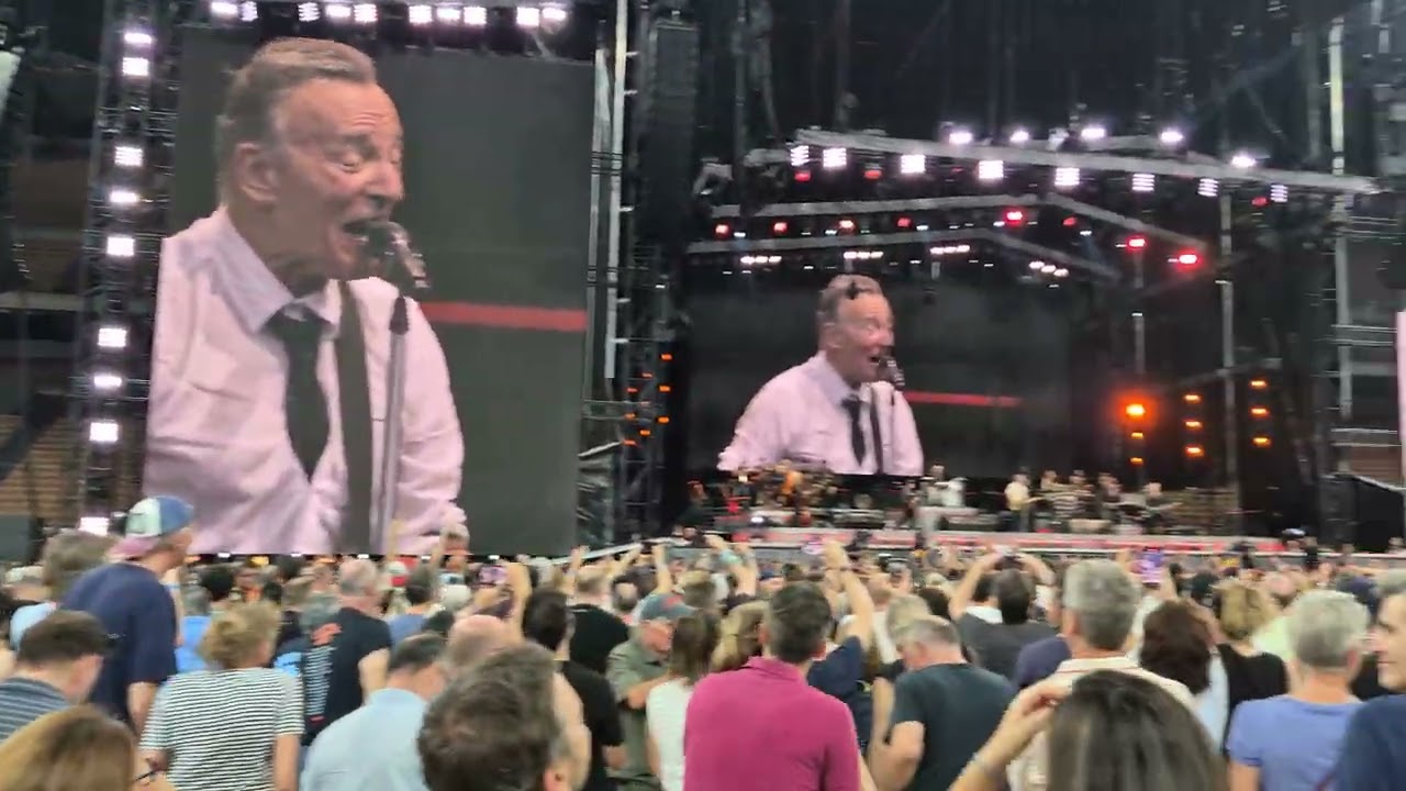 Bruce Springsteen "Rocking all over the world " Live@Milan 2025