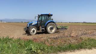 New Holland Td75D
