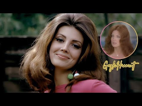 Gayle Hunnicutt Bares All in Shocking Photos — Fans Can’t Believe Their