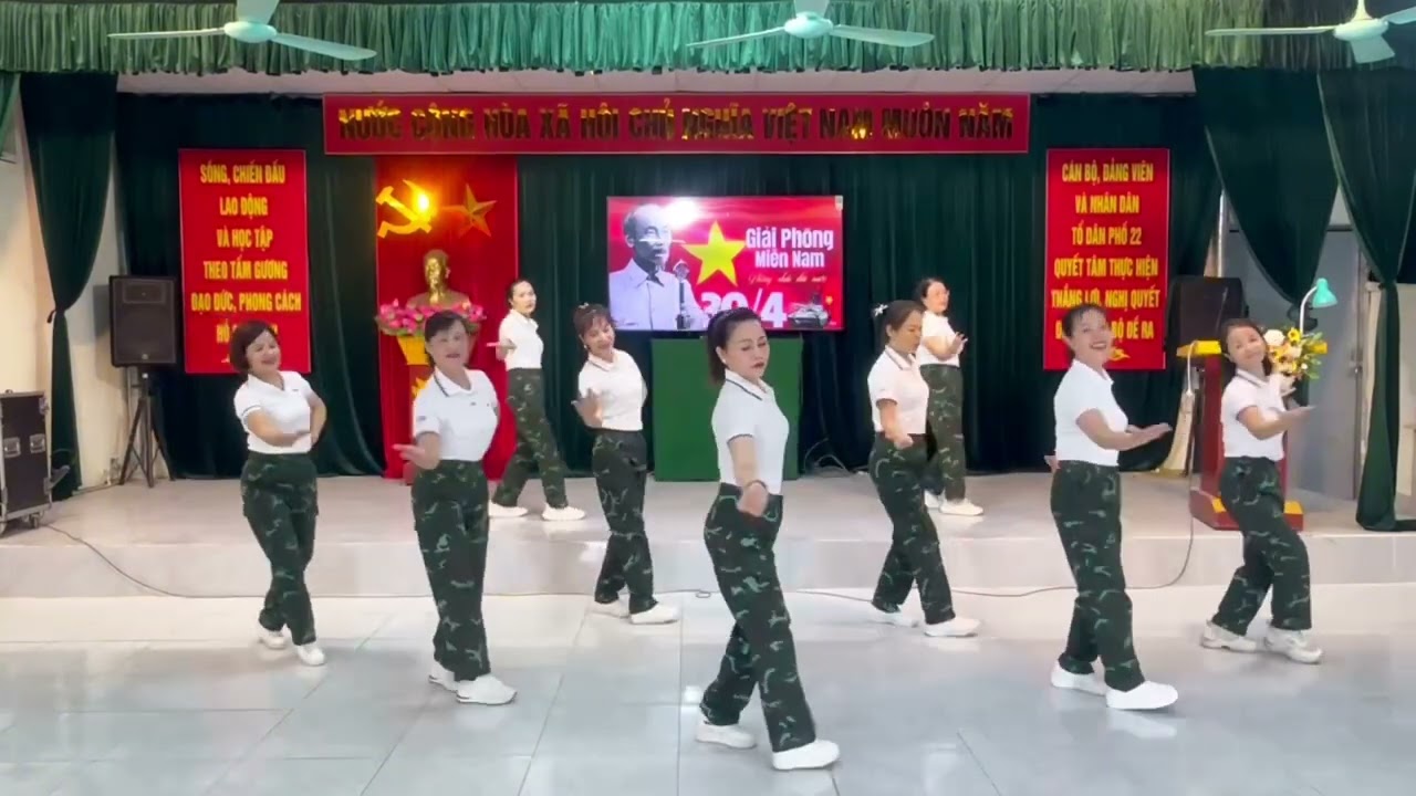 Dân vũ : Tổ Quốc Gọi Tên Mình  kỷ niệm ngày lễ 30/4/1975-30/4/2025 clb dv 22 Ngọc Thuỵ-LB trình diễn