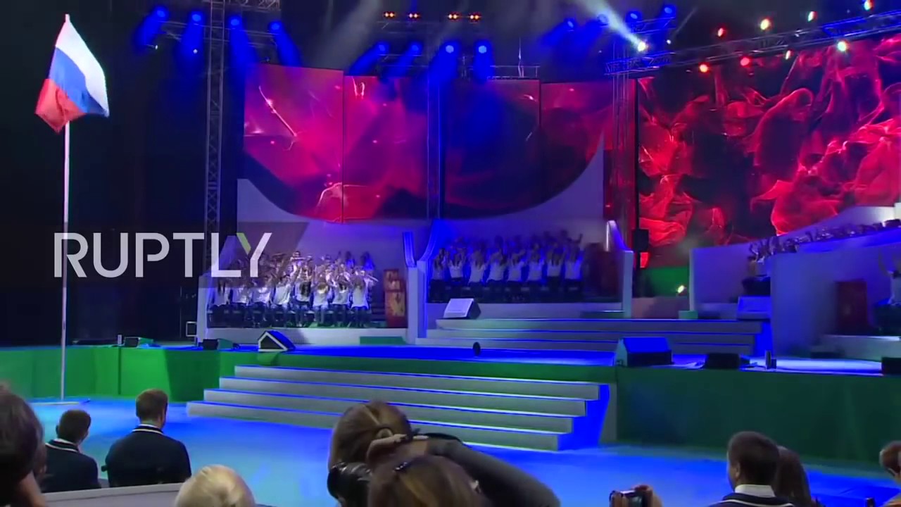 Сергей Лазарев Пусть весь мир подождет.Первое выступление на публике!