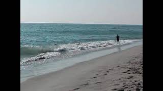 Wave runup and run-down in a swash zone