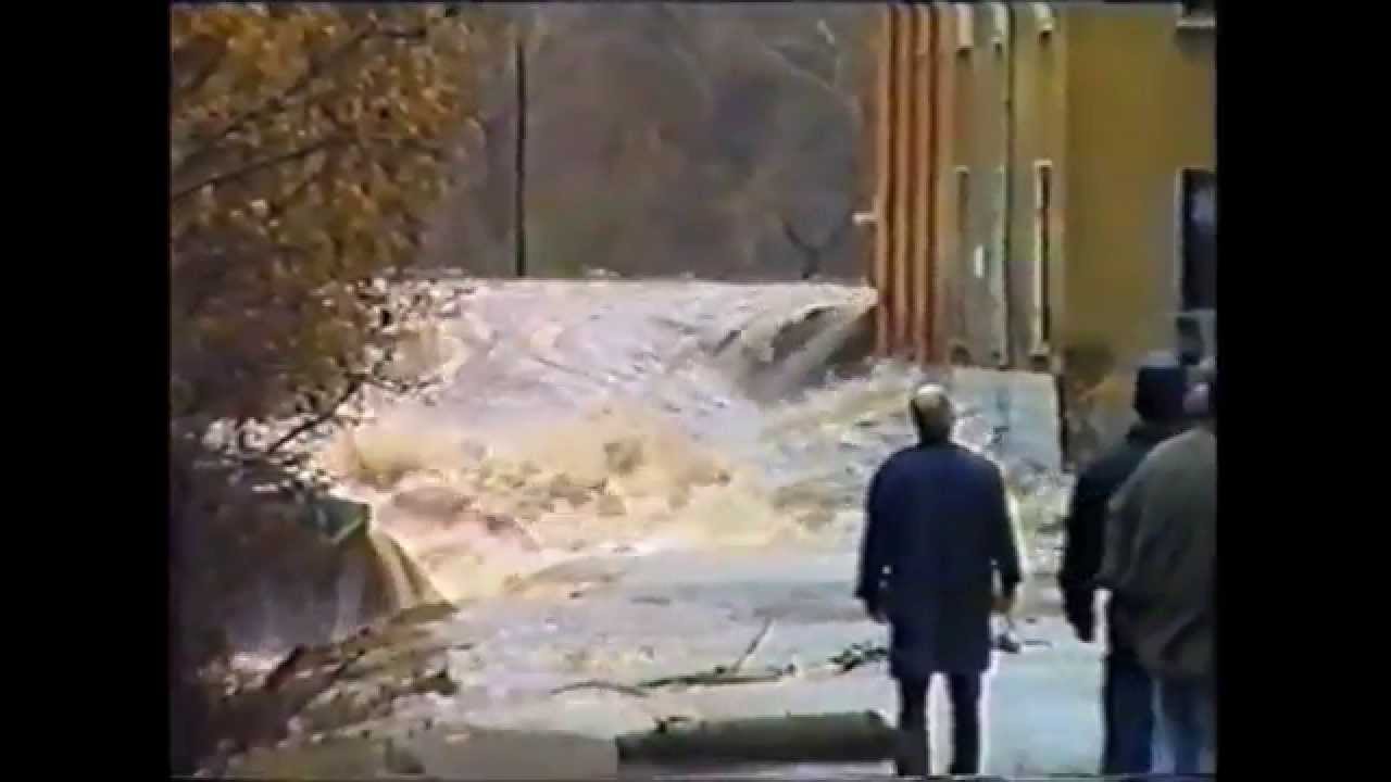 Силата на водата (The power of water) -krichim 1997 наводнение