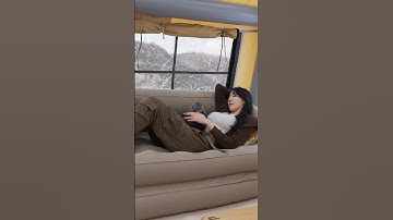 BLIZZARD CAMPING IN A LUXURY INFLATABLE TENT WITH 2-ROOMS