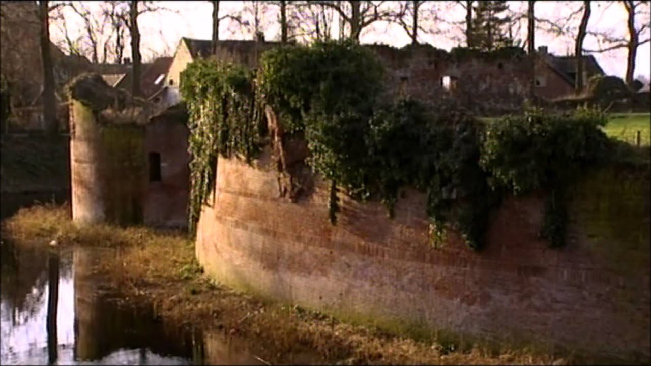 Kasteel Hernen: het verhaal achter dit prachtige, compacte kasteel (documentaire)