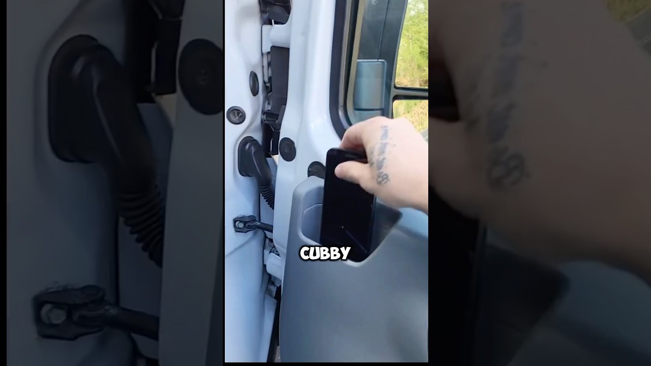 He Thought It Was a Phone Holder…(@coolstoryjoey)