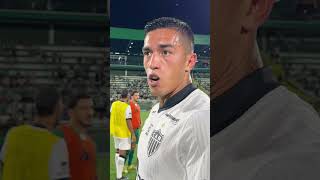 CUELLO COMEMORA GOLAÇO na CHAPECOENSE