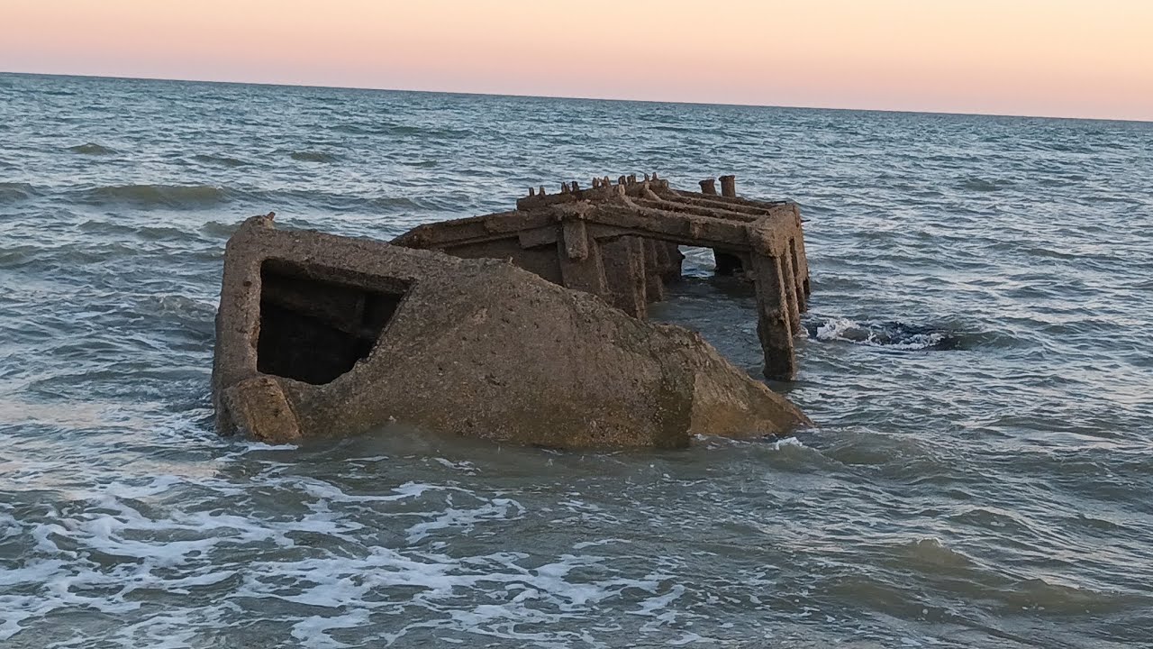 aldwick beach wreck in the uk in April 2023 YouTube