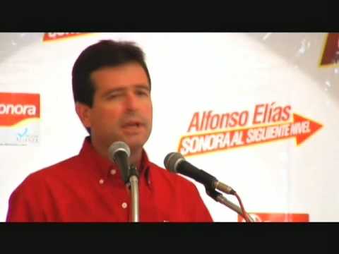 Alfonso Elias Serrano visita Nogales el 16 de Abril