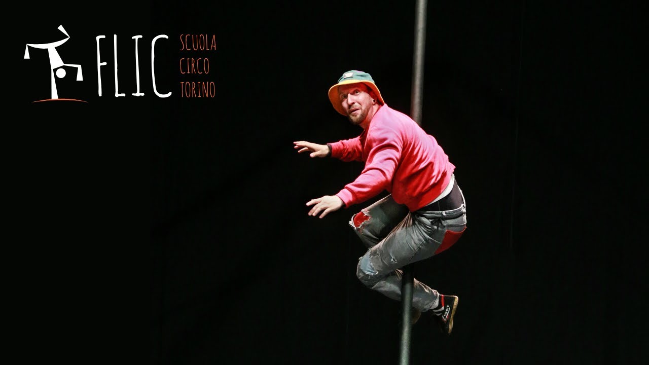 Chinese Pole | Tomas Krawczyk