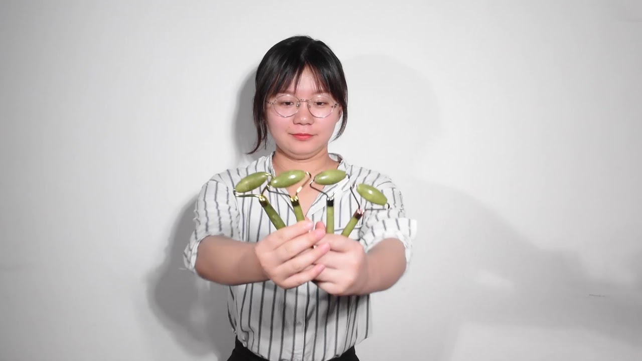 jade roller for face - YouTube