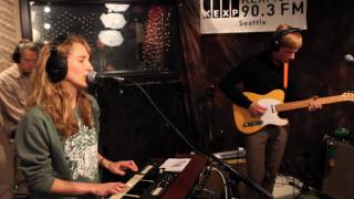 Video thumbnail of "Tennis - South Carolina (Live on KEXP)"