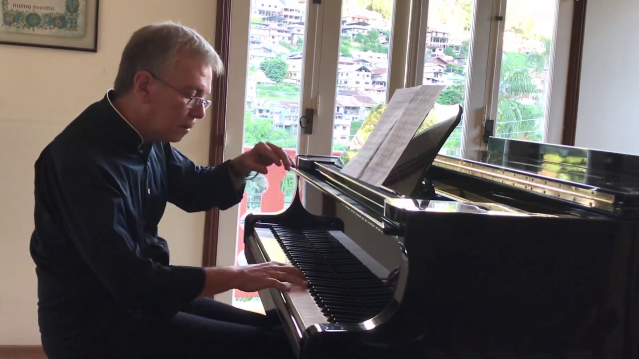 O DESPERTAR DA MONTANHA ( Eduardo Souto ). Piano : Marco Aurélio Xavier