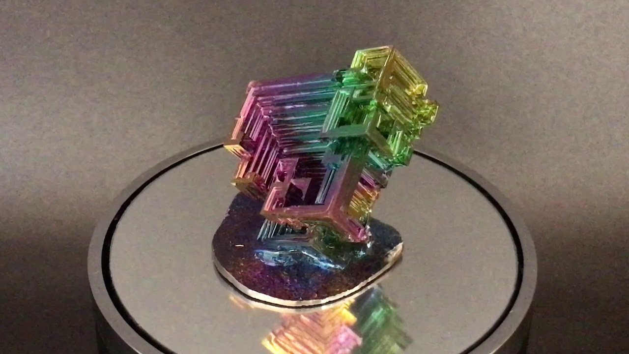 ビスマス結晶 No.173 キューブケース付き [鉱物標本] - NOGI工房