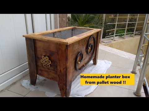 homemade-pallet-planter-box-diy.