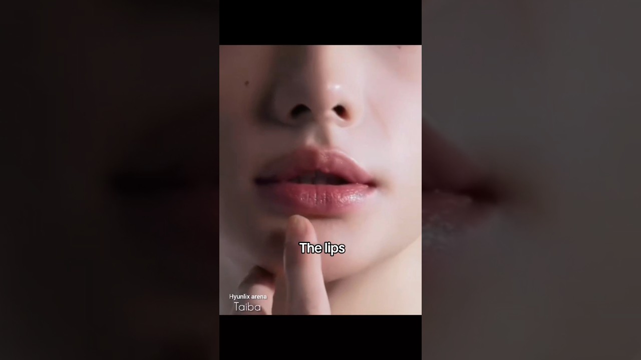 The lips and the kisser 🥝🍓👄😚