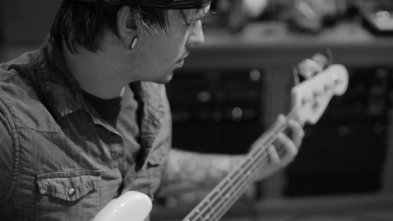 Paradise Fears - One Headlight (The Wallflowers Cover) adlı videoyu YouTube'da izle Paradise Fears - One Headlight (The Wallflowers Cover) adlı videoyu YouTube'da izle