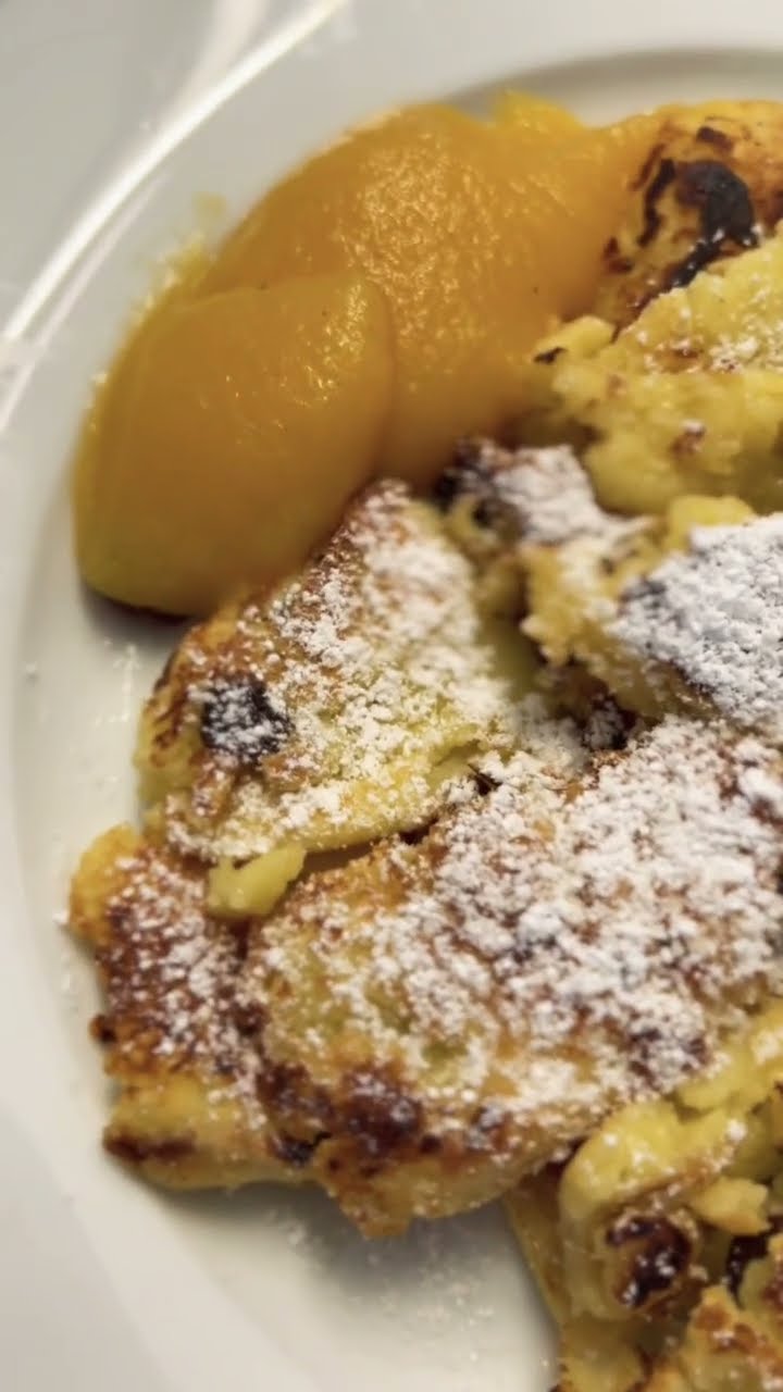 Leckerer Kaiserschmarrn #foodie #austria #short - YouTube