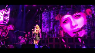 Avril Lavigne - Greatest Hits Tour 2024 live in Vancouver  - 03 - Complicated