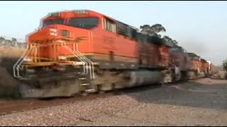 BNSF ES44AC Leads San Diego Freight and C.P. MORENA Trains