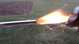 Homemade mini flamethrower (test 1)