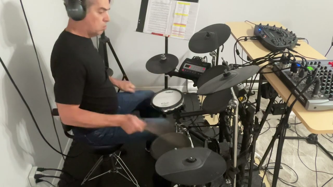 Learn to fly -Foo Fighters drum cover by Luc Breton