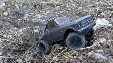 SCX24 C10 completely stock - first run