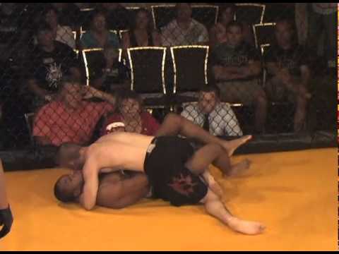 Karate vs Muay Thai - Andrew Davis vs Cido Hoff - MMA Amateur Fight