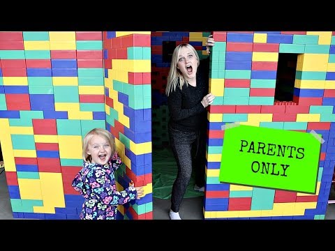 parents-only-giant-lego-fort-escape-room!