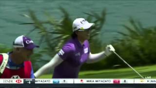 Amy Yang Holes Out Insane Shot From Behind 7Th Green In Round 1 At 2016 Hsbc
