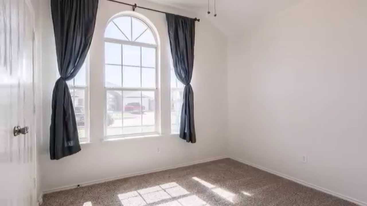 Home For Sale 1402 Embercrest Dr, Midlothian, TX 76065, USA