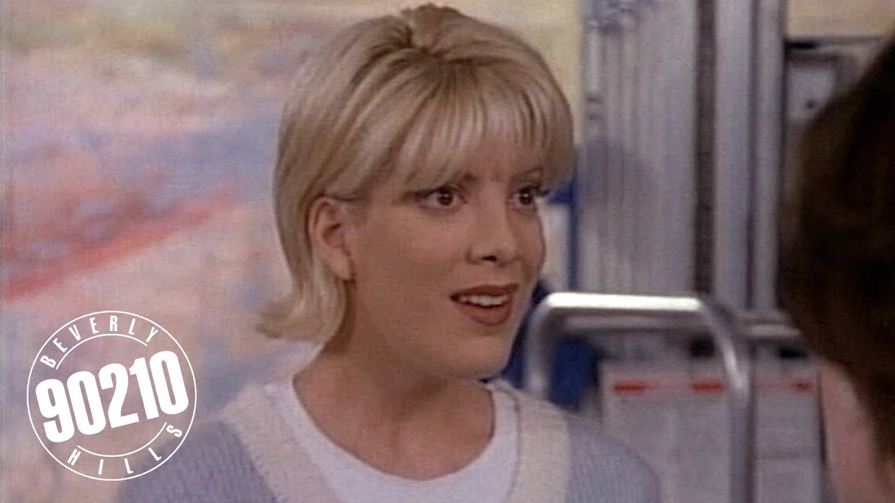 Kelly Taylor Thinks She's a Therapist!