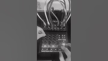 Not sure about this sound #effectspedals #makenoise #noise #noinput #music #musicinstrument