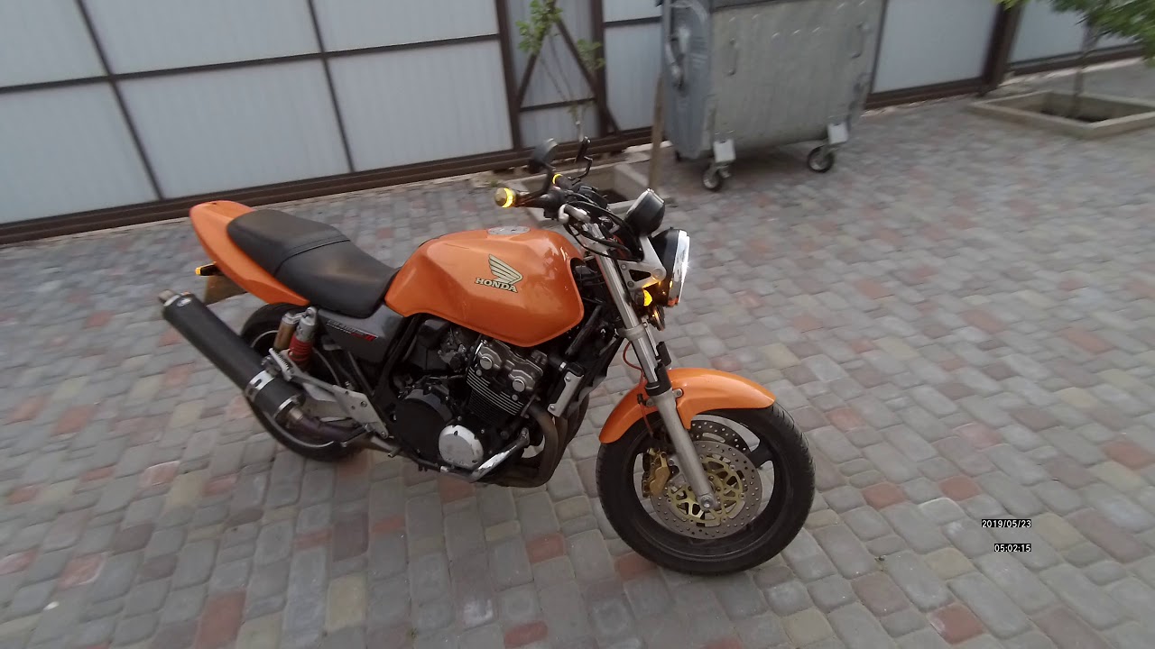 Honda cb400 vtec2