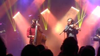 The Infamous Stringdusters - "17 Cents”