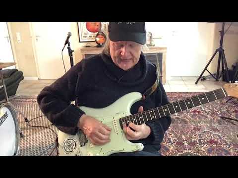 Country Roads Guitar Solo Vol.4 in Siggi´s repertoire ( +added backing track)
