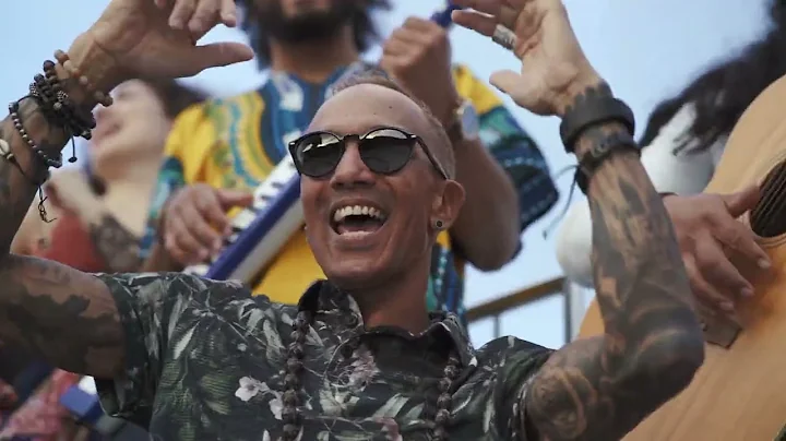David Robertson - Ojitos verdes (Official Video)