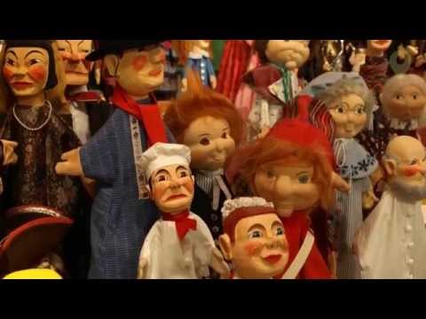 Video: Puppenmuseum in St. Petersburg. Museum einzigartiger Puppen: Fotos und Bewertungen von Touristen