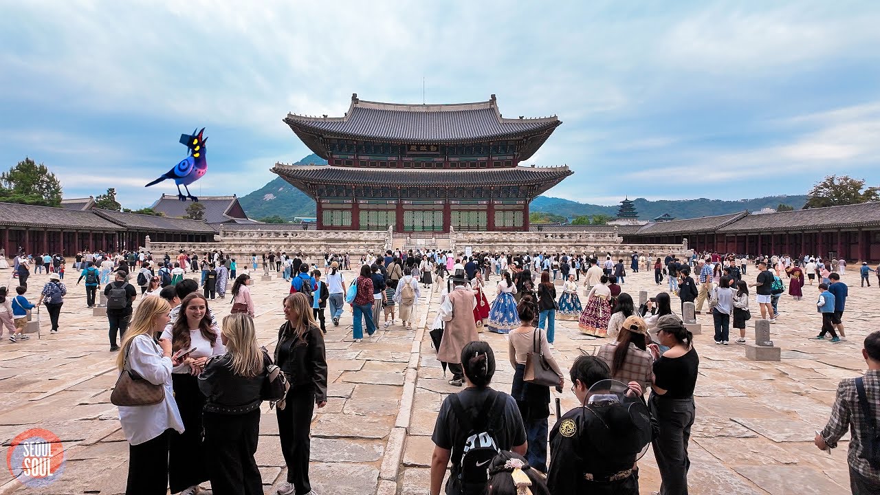 Foreigners Falling in Love with Gyeongbokgung? Why in Seoul for Chuseok? Is Korea Their Hometown?🇰🇷