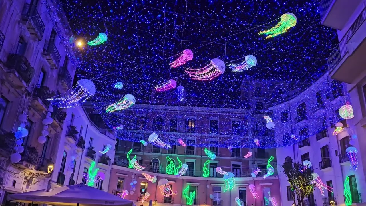 Luci d'Artista Salerno 2023-2024, inaugurate le luminarie: l'accensione in  piazza Gioia, image size:1280x720