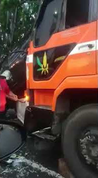 Kecelakaan beruntun di Jalan Ringroad depan Manhattan Time Square Medan