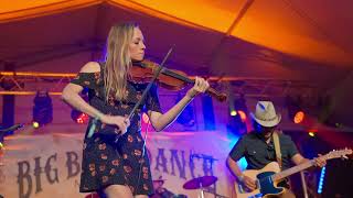Bo DePeña - "New Years Day" (Charlie Robison) Live at The Big Barn Dance