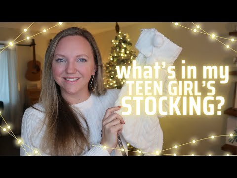 WHAT'S IN MY TEENAGER'S STOCKING? || STOCKING STUFFER IDEAS FOR TEEN GIRLS