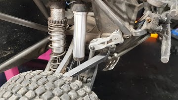 Traxxas UDR Unlimited Desert Racer anti roll bar sway bar test