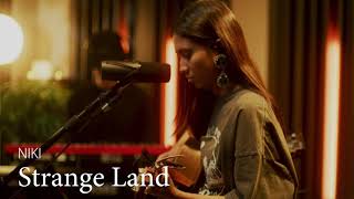 Download Lagu NIKI - Strange Land Accoustic 1 Hour Loop MP3